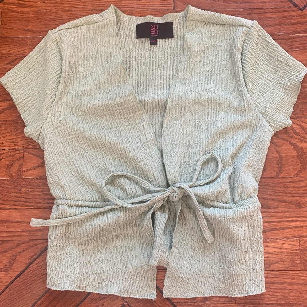 No Boundaries Women’s XS Green Tie Front Top Y2K Style Flowy Fairy